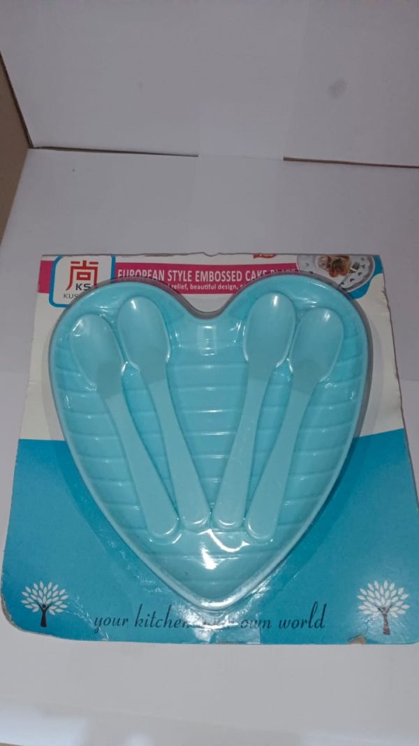 Hear Shape Feeding Plate with 4 Spoons