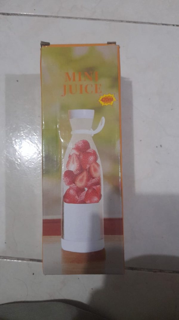 Portable Blender Bottle 420ml Multifunctional For Travel, Juicer, And Fruit Crusher, USB Type C Rechargeable